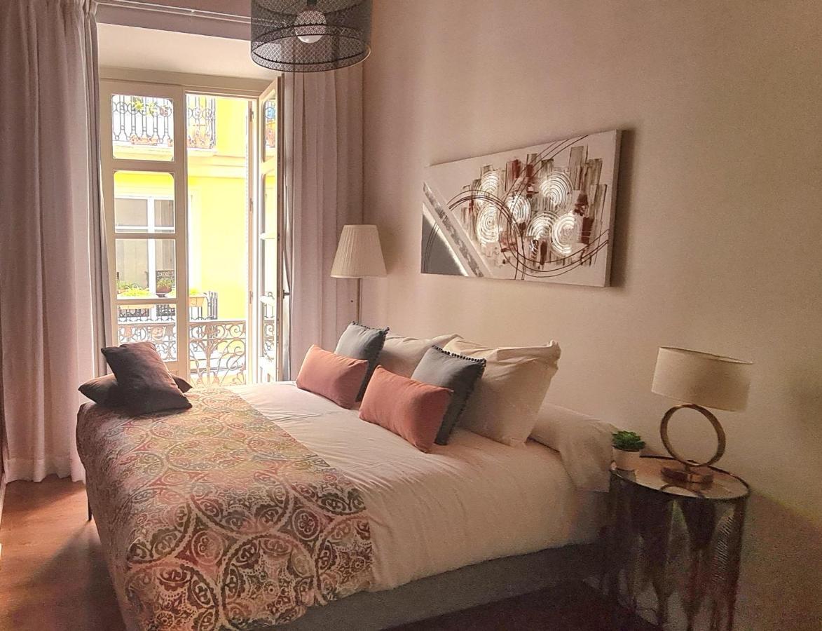 Apartamento Vina P. Malaga Centro Luaran gambar