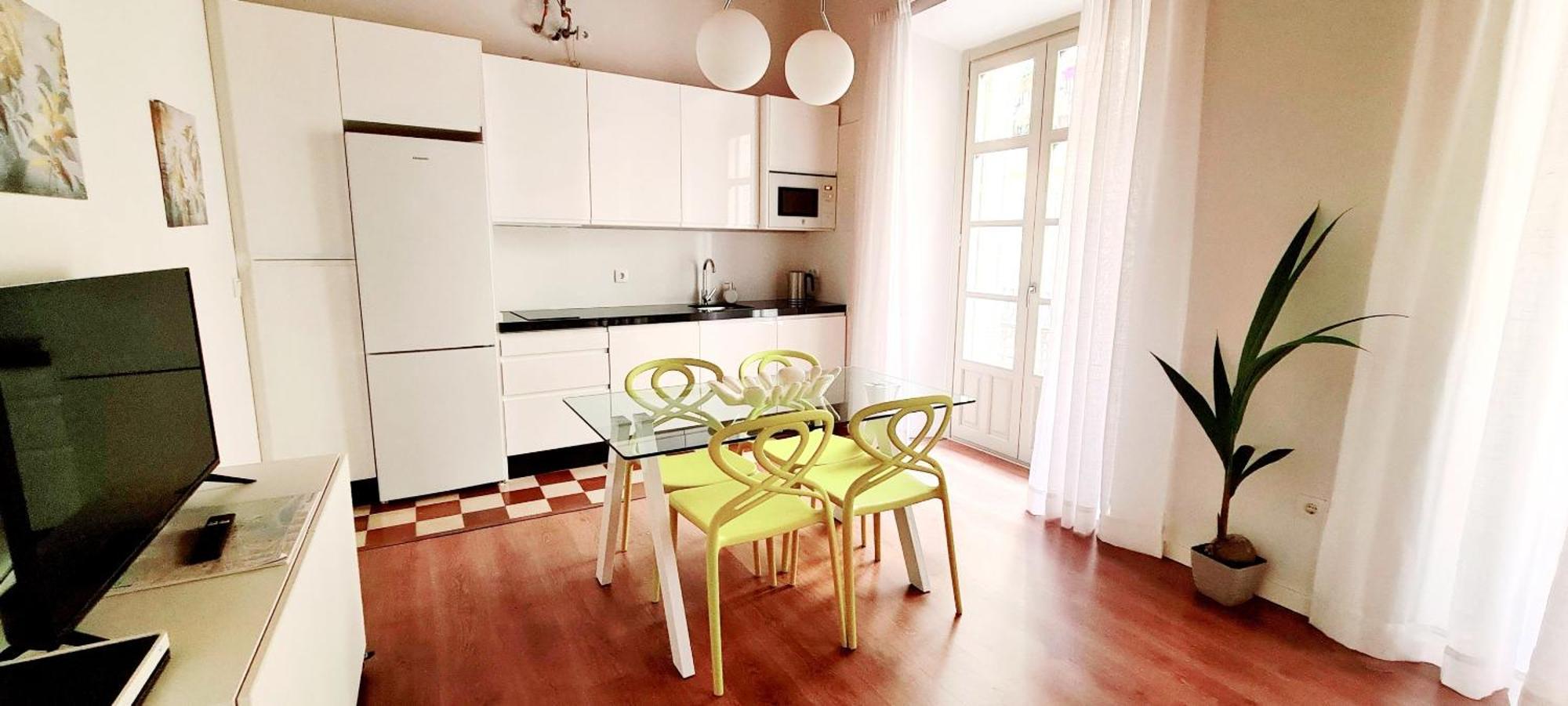 Apartamento Vina P. Malaga Centro Luaran gambar